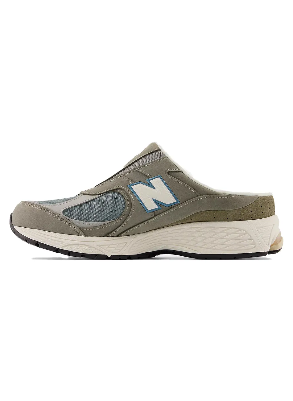 New Balance 2002R Taupe Sneakers - Comfort Meets Style