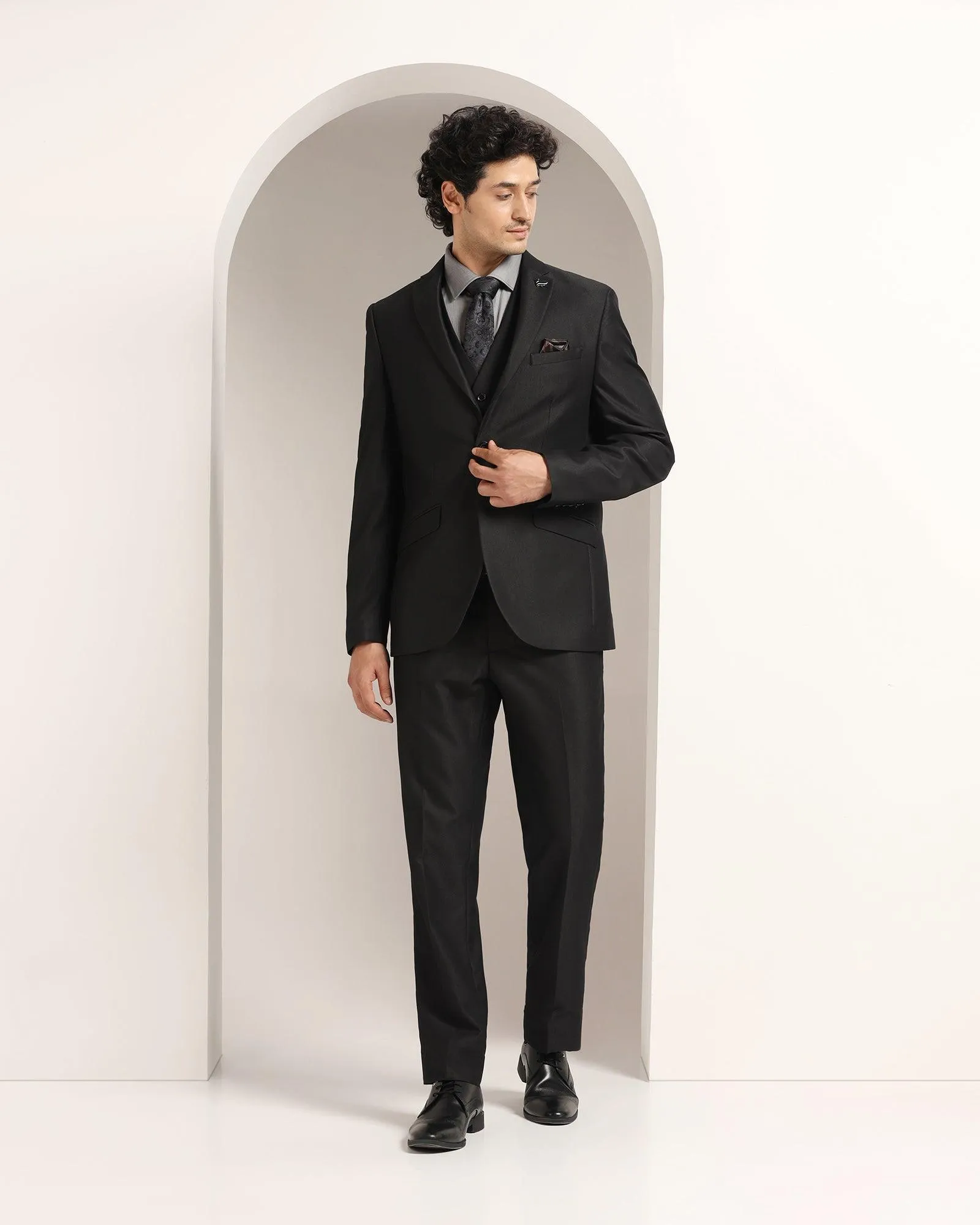 Three Piece Black Solid Formal Suit - Raydon