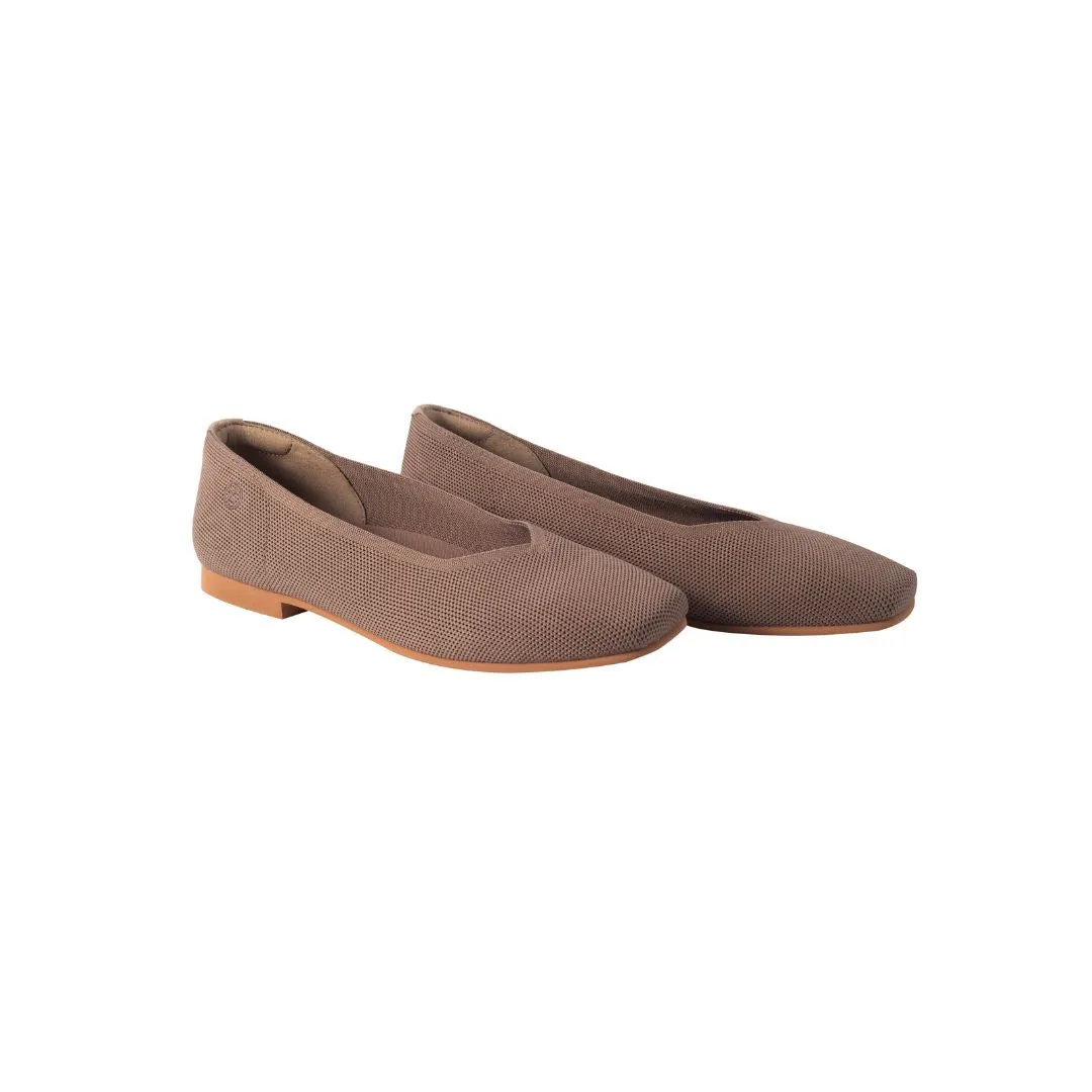 Una Flats | Square-Toe V-Cut