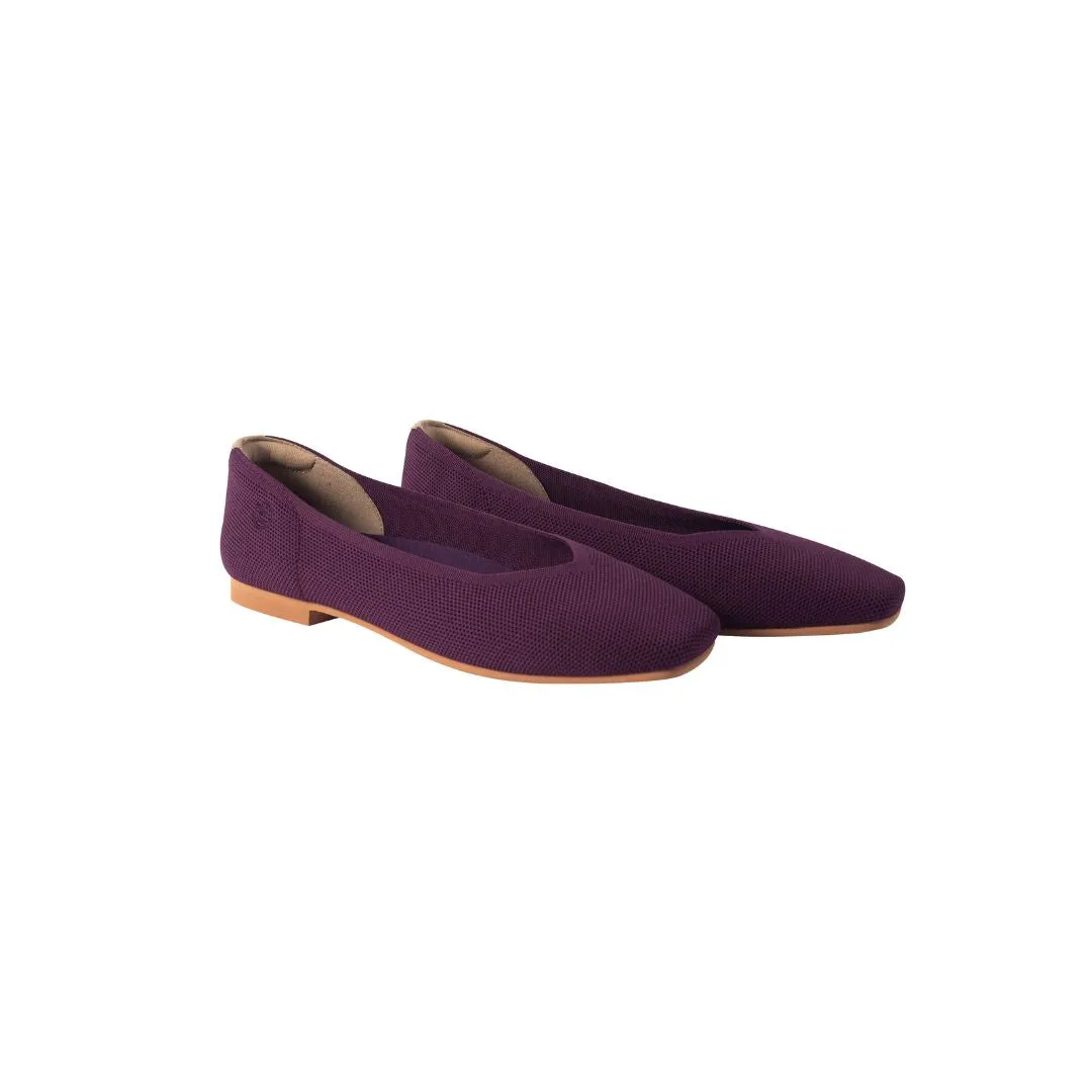 Una Flats | Square-Toe V-Cut