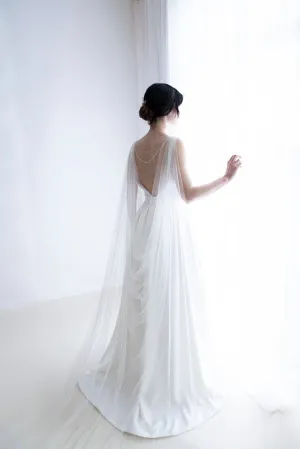 Wedding cape with back necklace